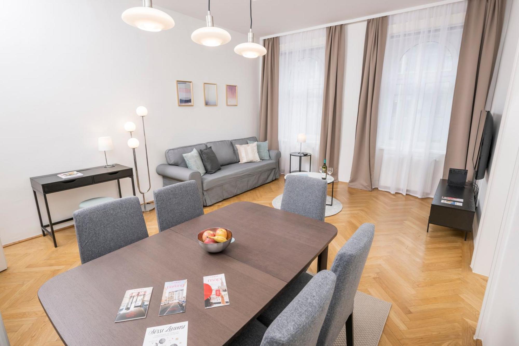 Luxury Suites Liechtenstein Vienna Esterno foto