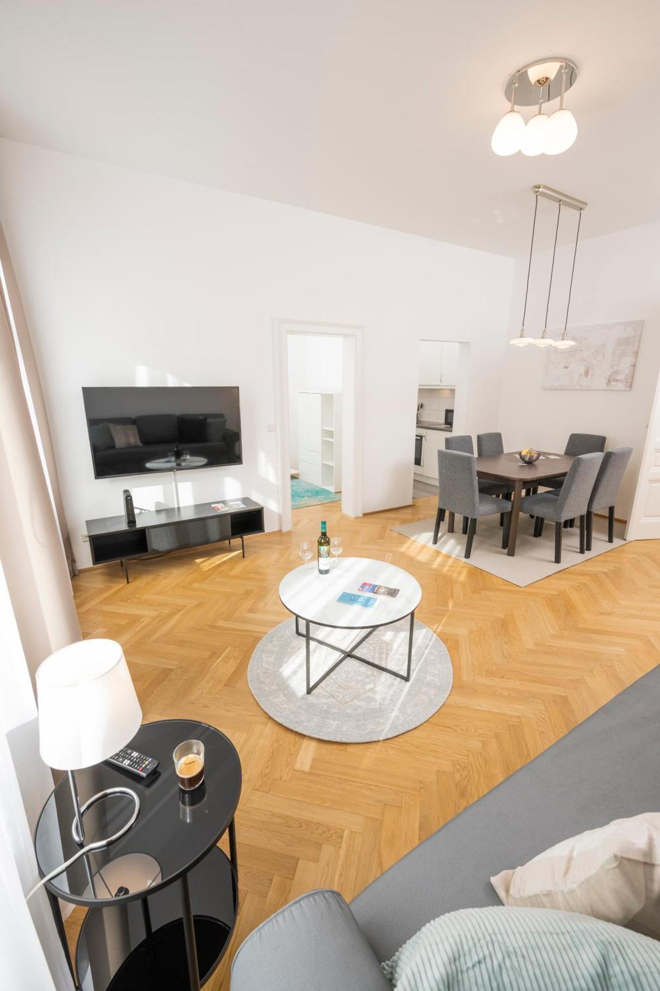 Luxury Suites Liechtenstein Vienna Esterno foto
